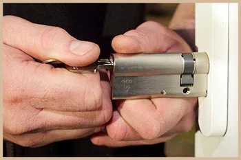 Elite Locksmith Services Columbus, OH 614-347-6542 Elite Locksmith Services Columbus, OH 614-347-6542 - 1-locksmiths